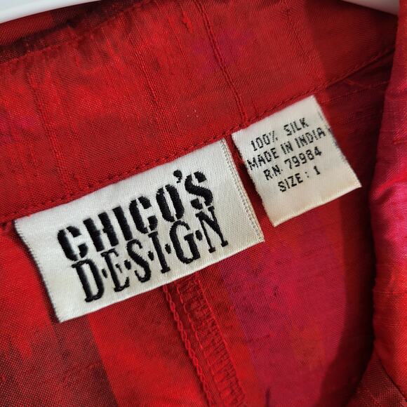 Chicos Silk Blouse Womens Medium Chicos 1 Red Button Up Top Collard V Neckline - Picture 3 of 12